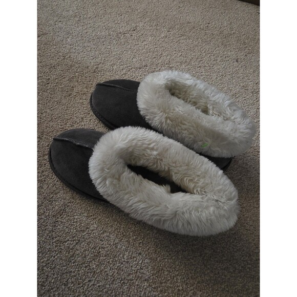 Tamarac Slippers 8 Genuine Shearling Lining Gray Suede Size 8 Luxury New - Picture 2 of 9